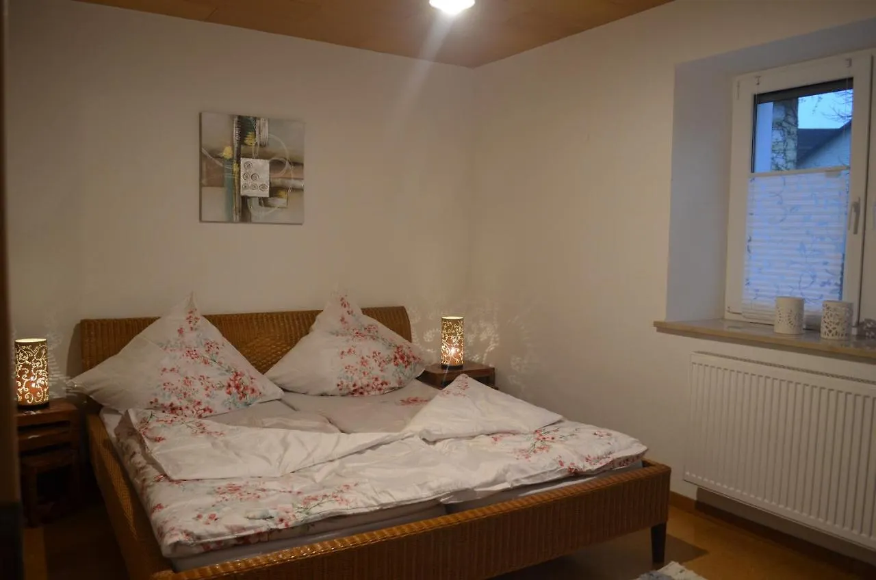 Apartment Gemuetliche Ferienwohnung Kirchenpingarten